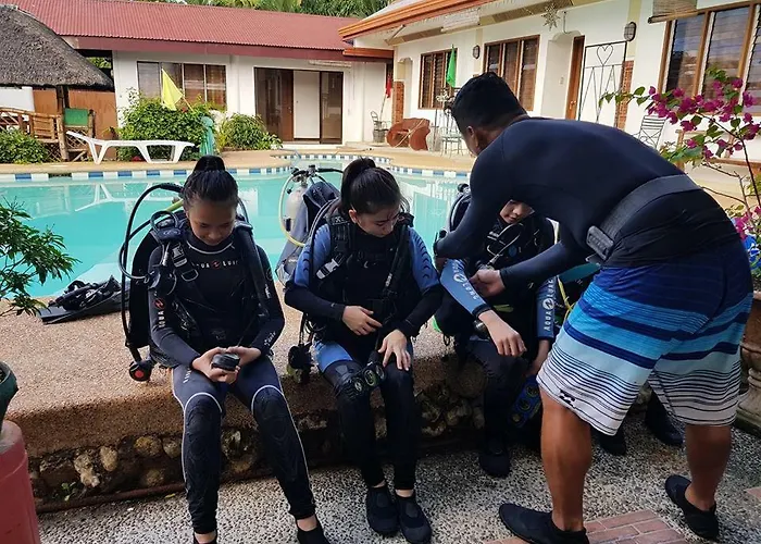 Eve's Kiosk Dive Moalboal